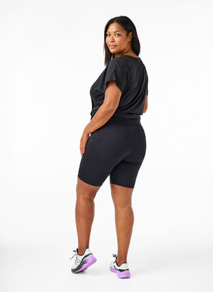 Åtsittande shorts med hög midja och fickor, Black, Model image number 1