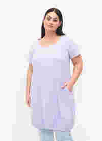 Kortärmad klänning i bomull, Lavender, Model