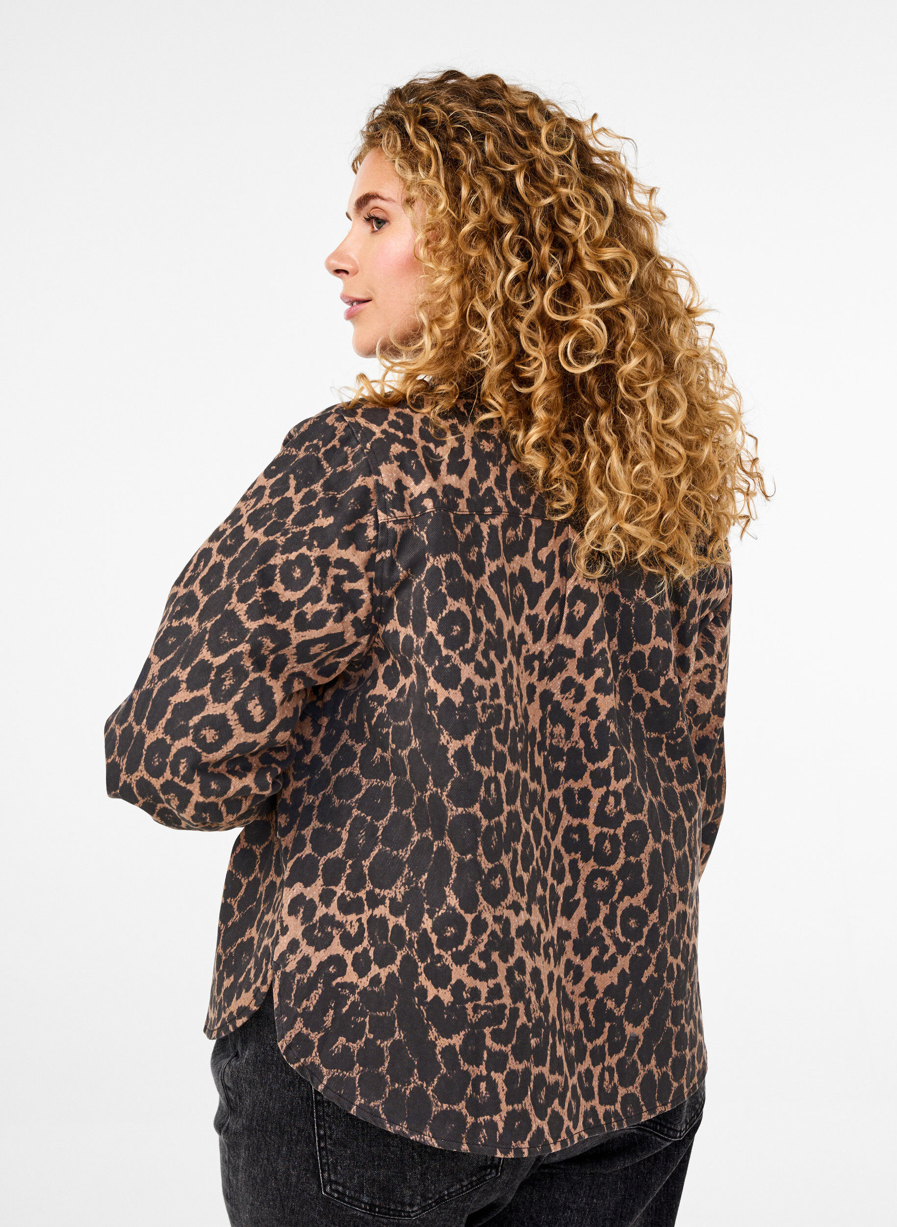 Zizzi Canvasjacka med leopardtryck, Leo AOP, Model image number 1