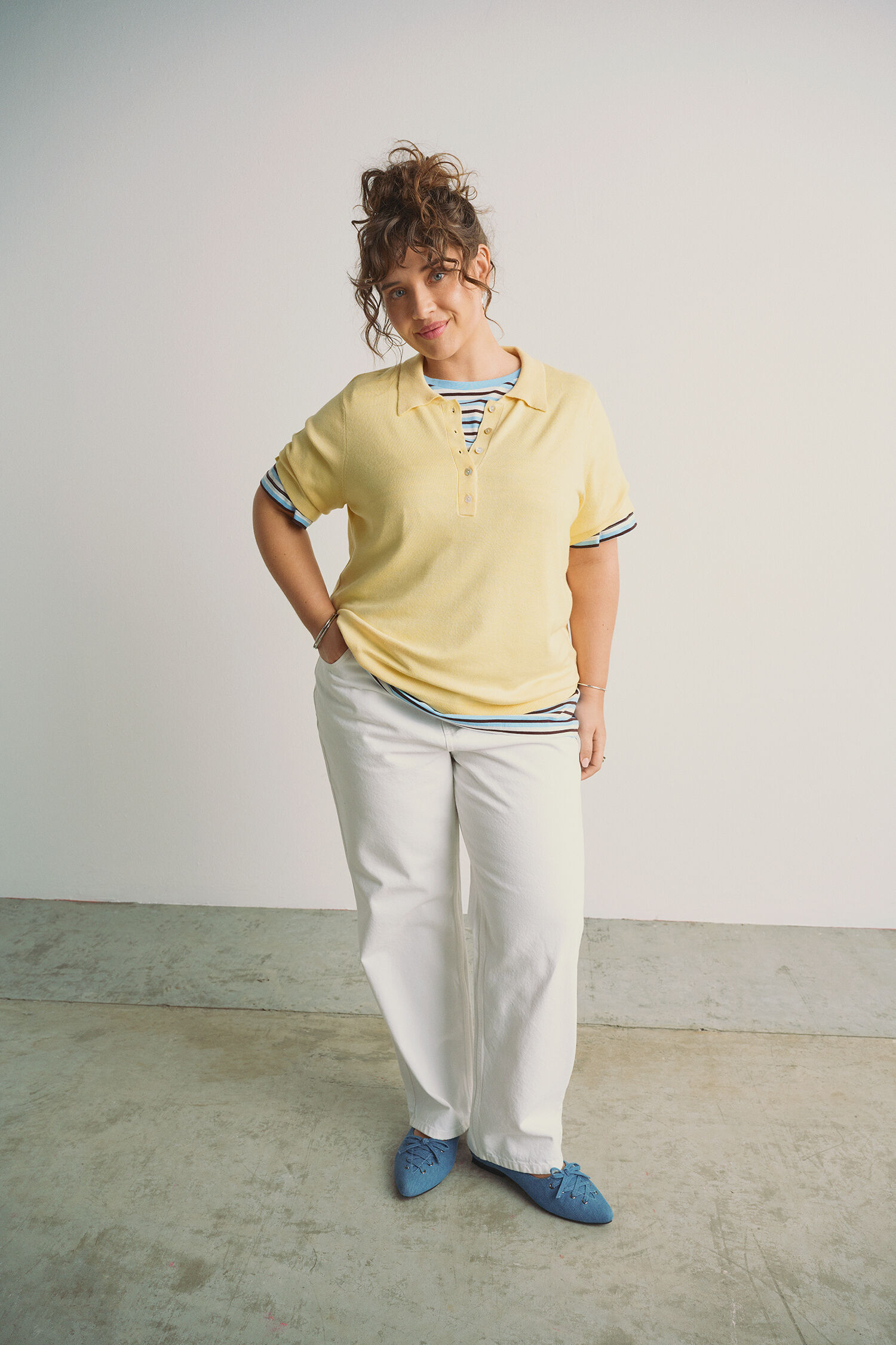 Zizzi Stickad polotr&ouml;ja i ljusa f&auml;rger, , Model