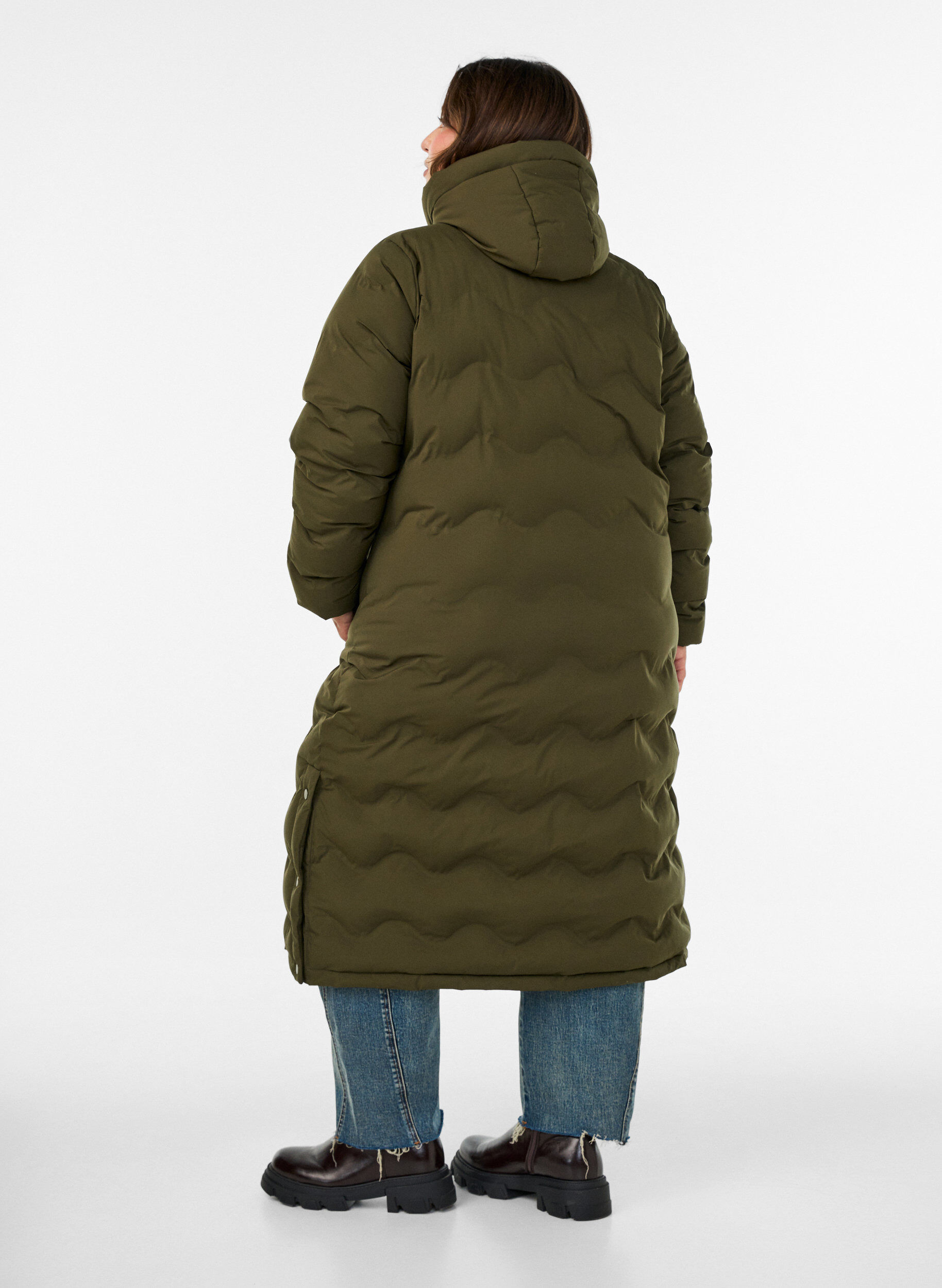ZizziL&aring;ng pufferjacka med huva och v&aring;gm&ouml;nster, Gr&ouml;n, Model image number 2