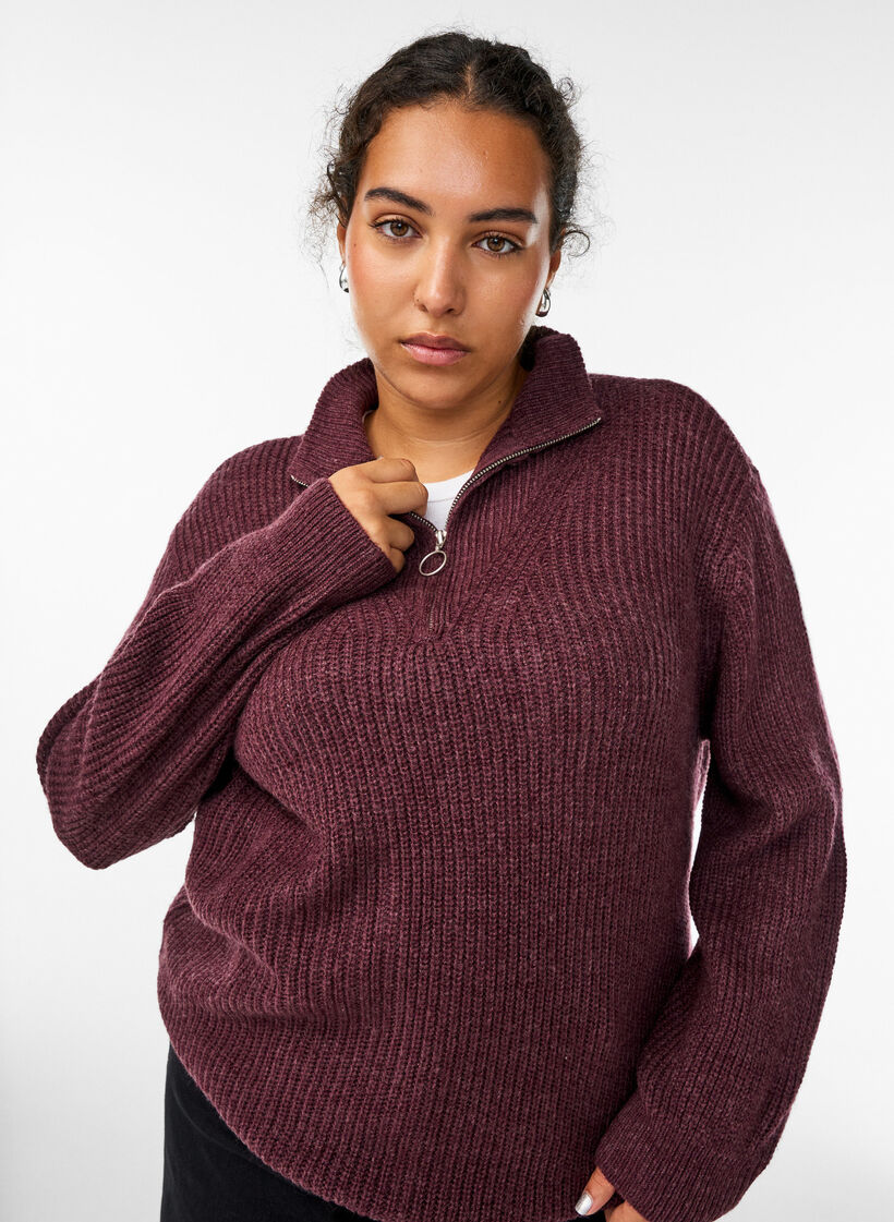 Stickad tr&ouml;ja med h&ouml;g hals och dragkedja, R&ouml;d, Model image number 3