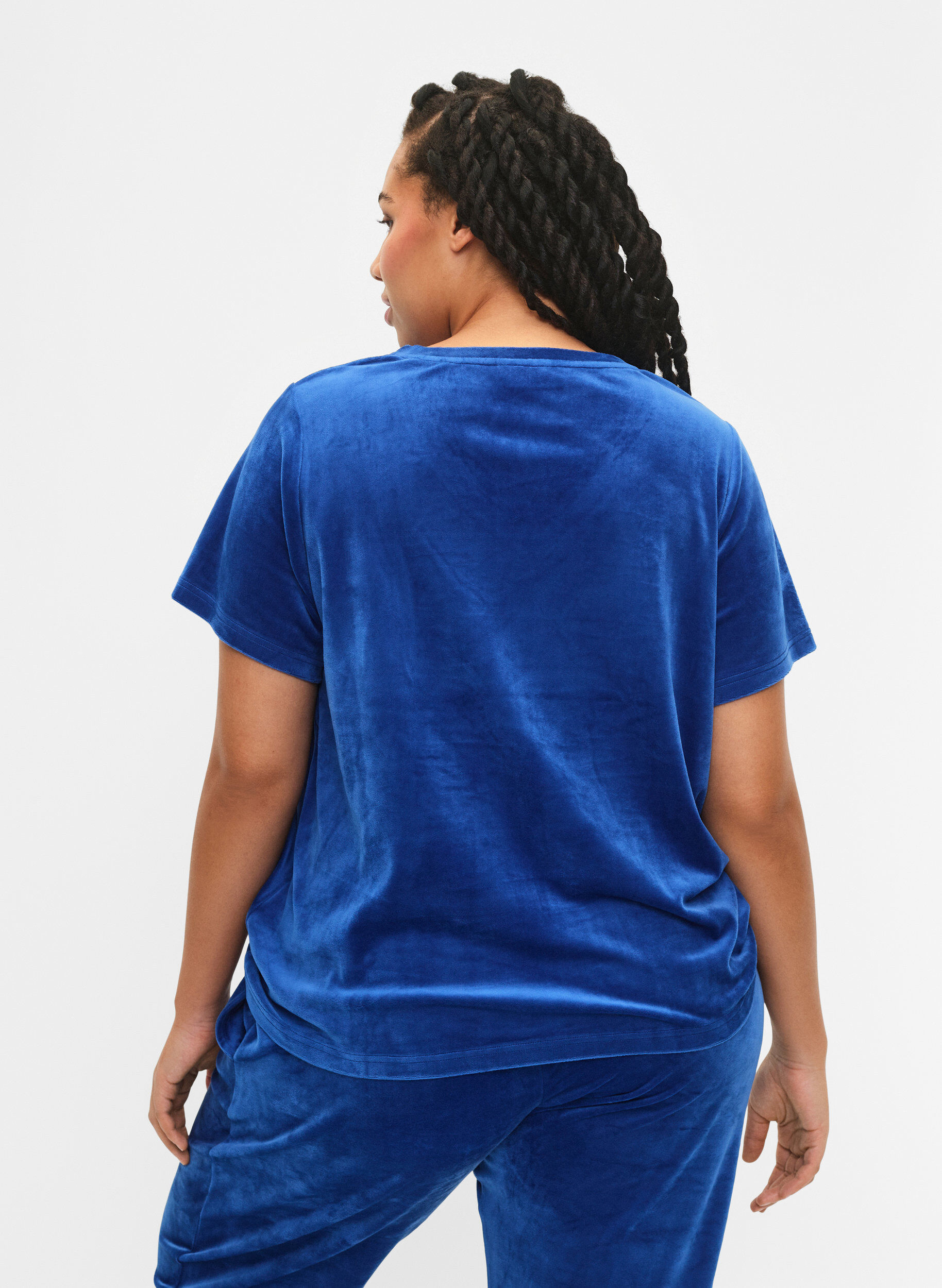 Zizzi V-ringad T-shirt i velour, Monaco Blue, Model image number 1