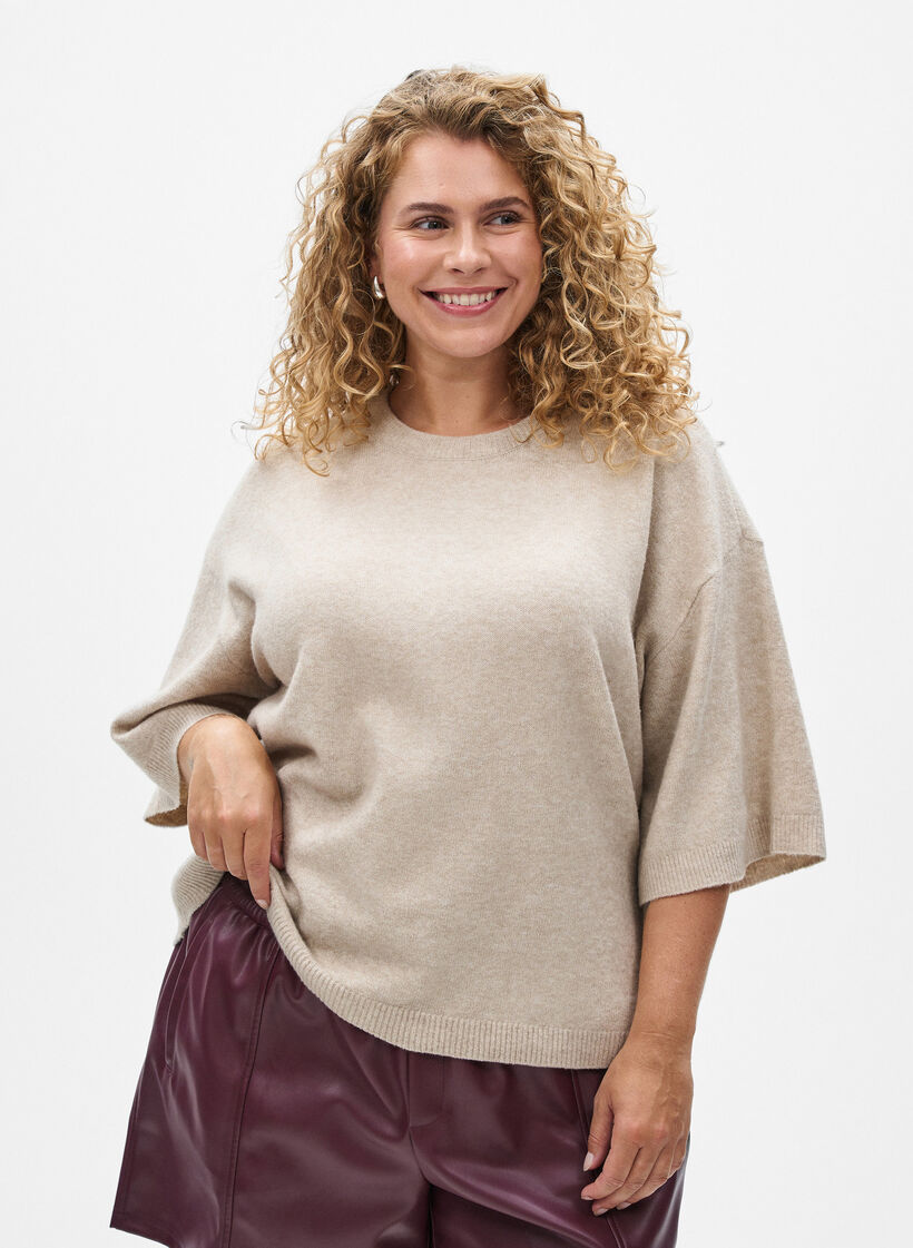 L&ouml;st stickad blus med korta &auml;rmar, Beige, Model image number 0