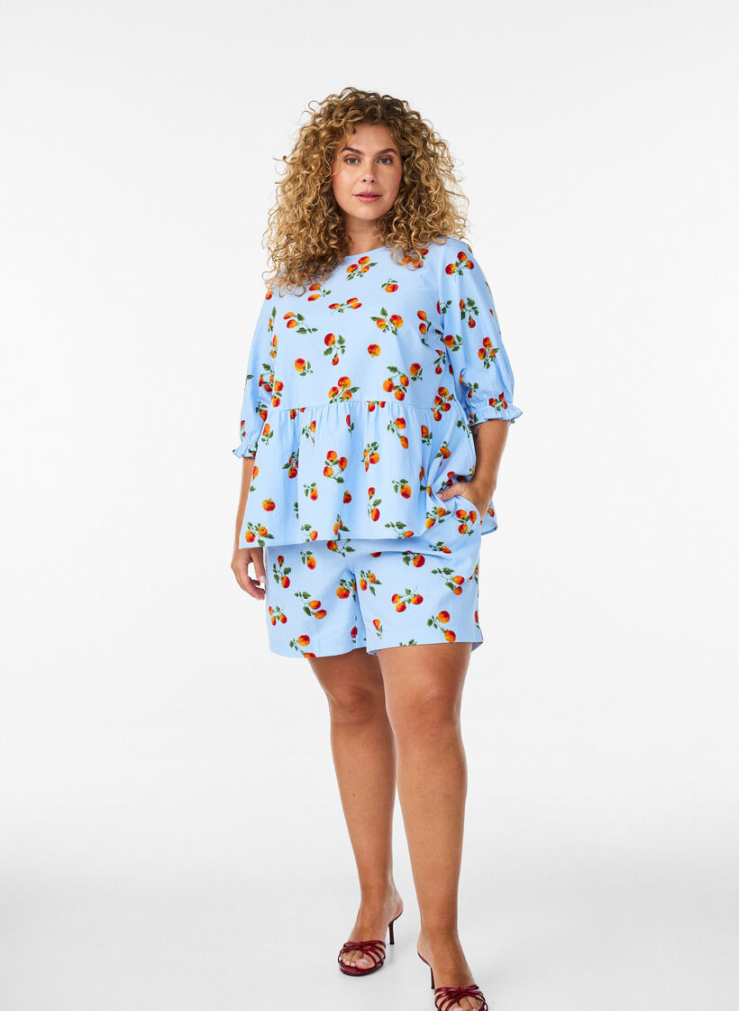 Shorts i bomull med tomatm&ouml;nster och h&ouml;g midja, Bl&aring;, Model image number 1