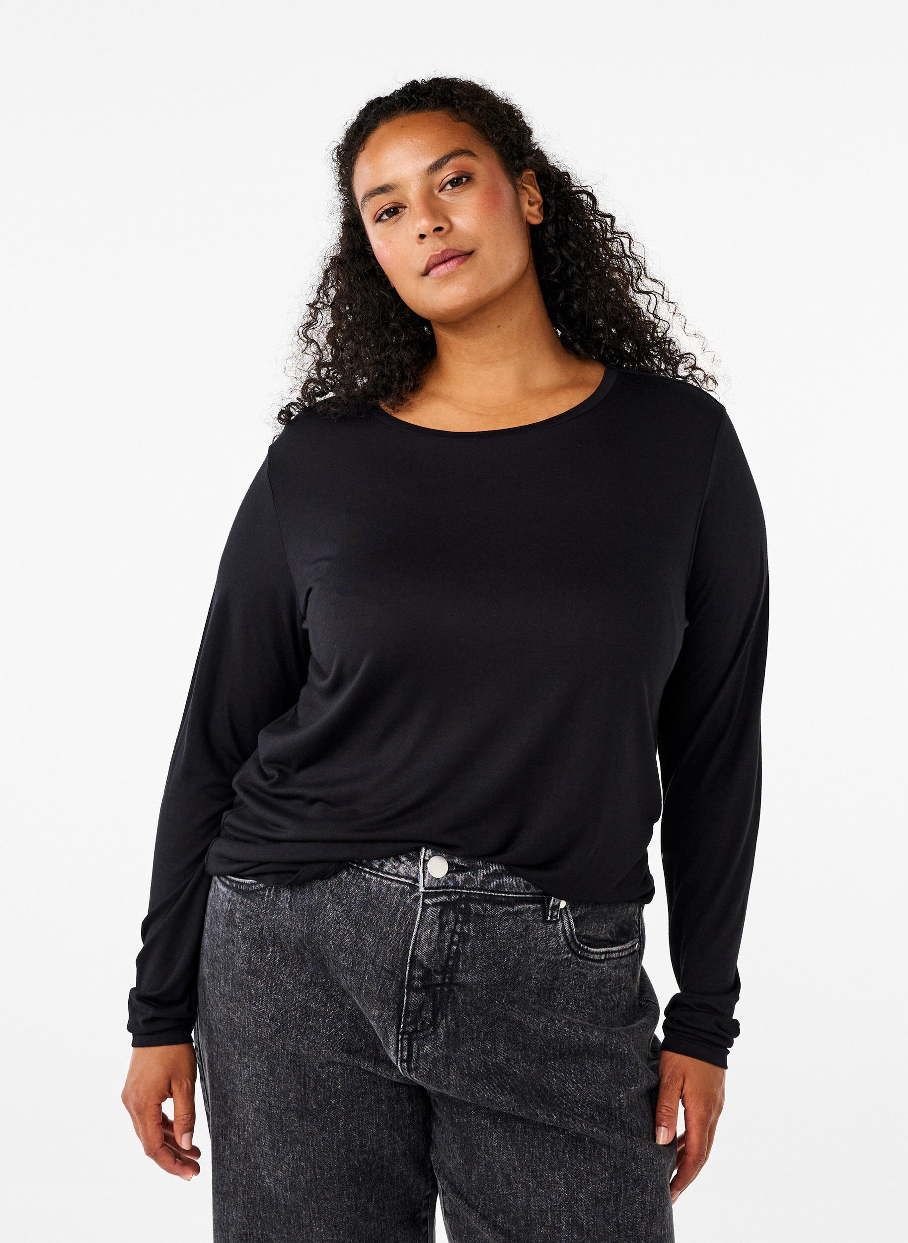 ZizziL&aring;ng&auml;rmad blus i ull och viskos, Svart, Model image number 0