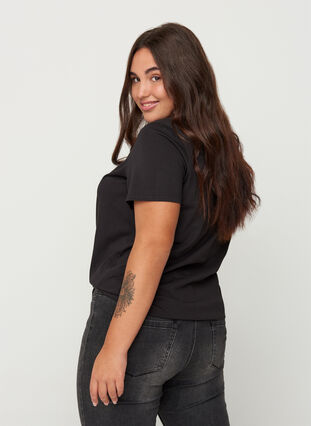 Kortärmad t-shirt i bomull med nitar, Black, Model image number 1