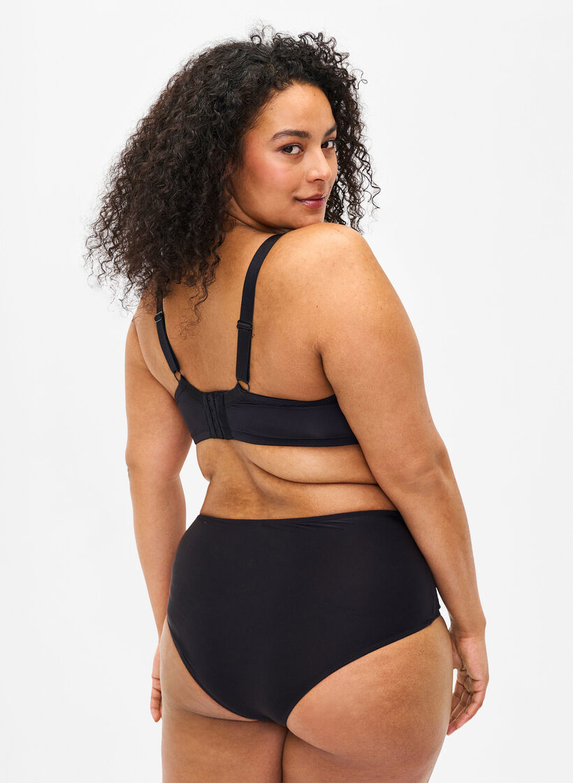 Vadderad bygel-bh med broderi, Svart, Model image number 1