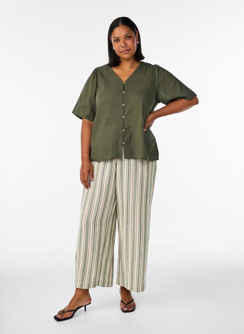 Kort&auml;rmad skjorta i bomull med v-ringning, Gr&ouml;n, Model image number 1