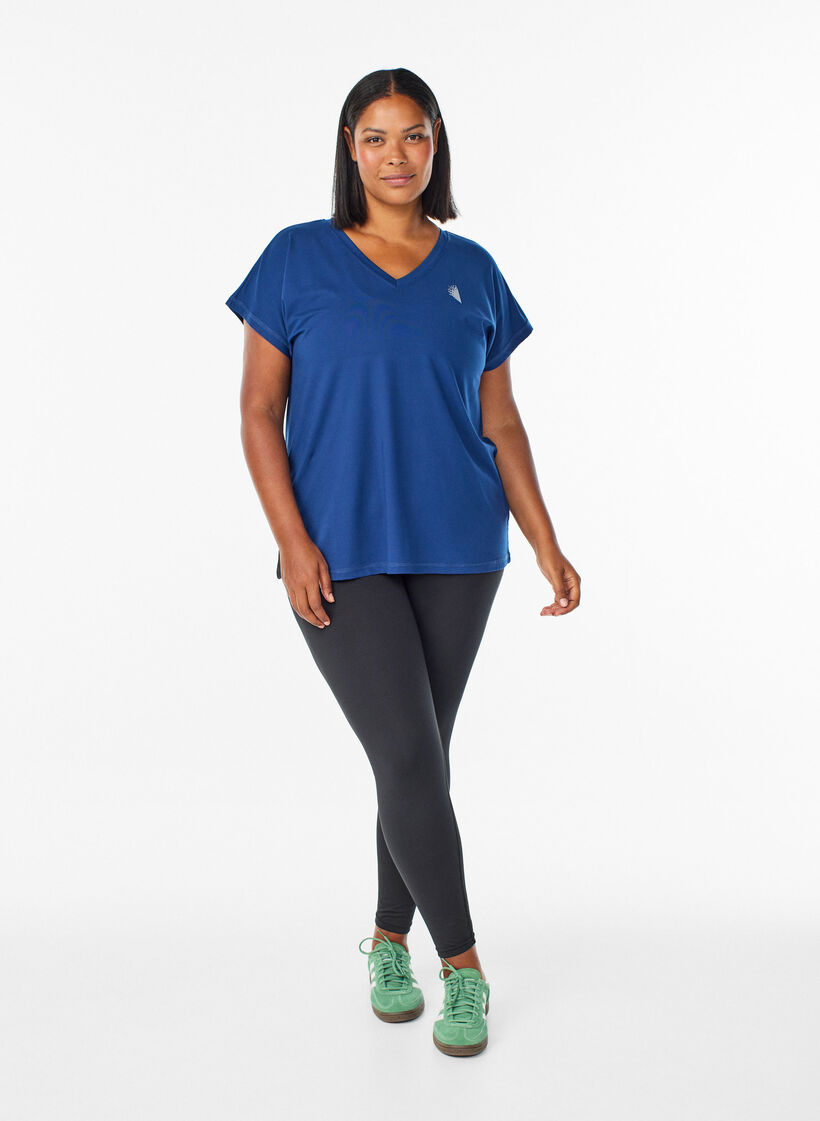 Tr&auml;nings t-shirt med v-ringning och l&ouml;s passform, Bl&aring;, Model image number 1