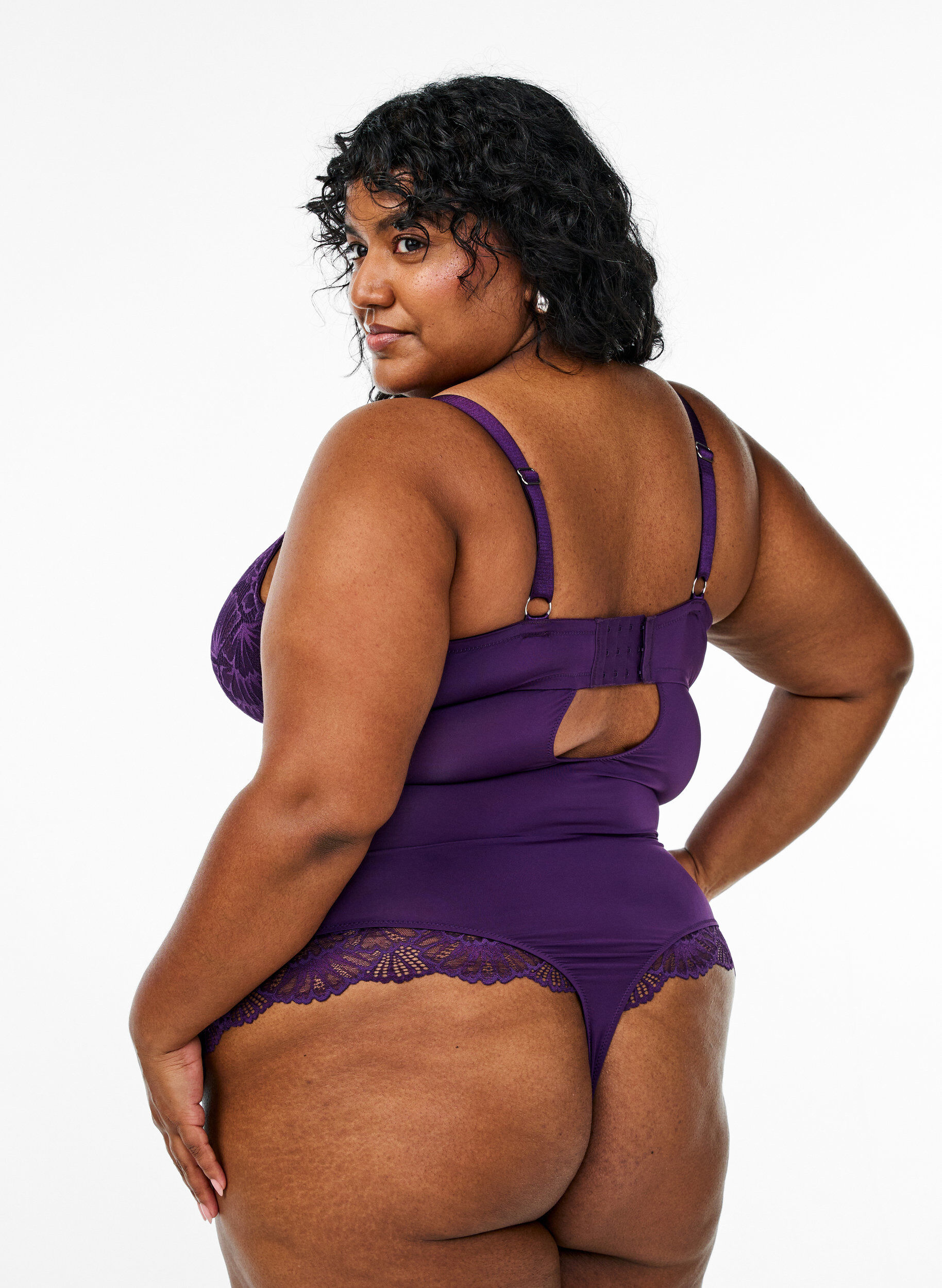 Zizzi Body i spets och microfiber med bygel, Lila, Model image number 1