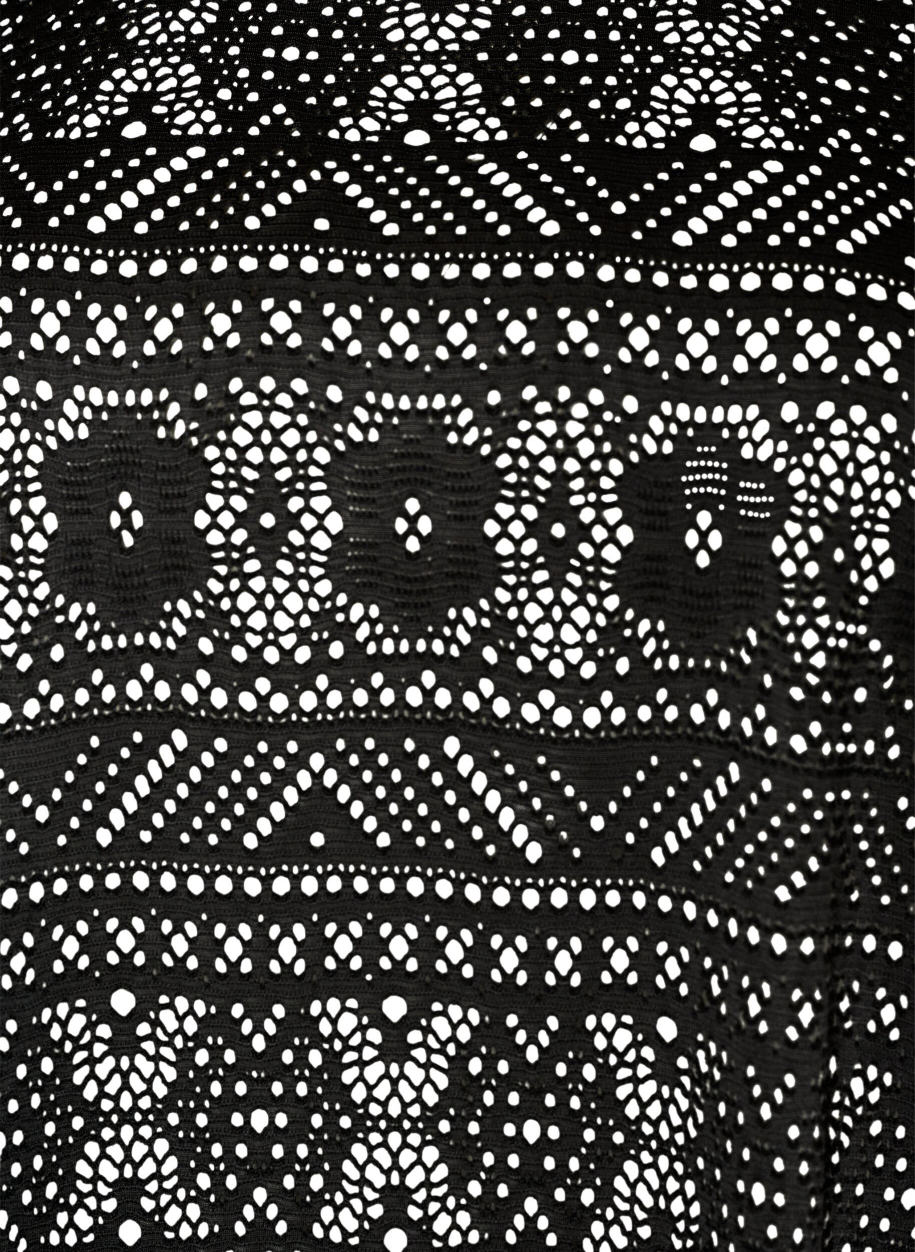 ZizziT-shirt i broderad h&aring;lspets, Svart, Packshot image number 2