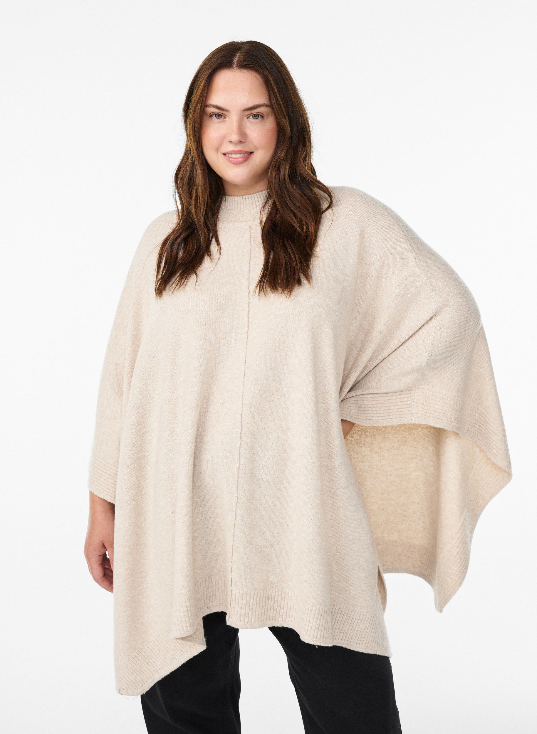 Zizzi Poncho med ribbade detaljer och rund halsringning, Beige, Model image number 0