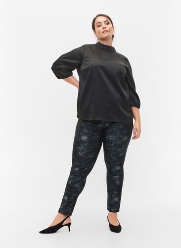Mönstrade Emily jeans med nitar, Black AOP, Model image number 0