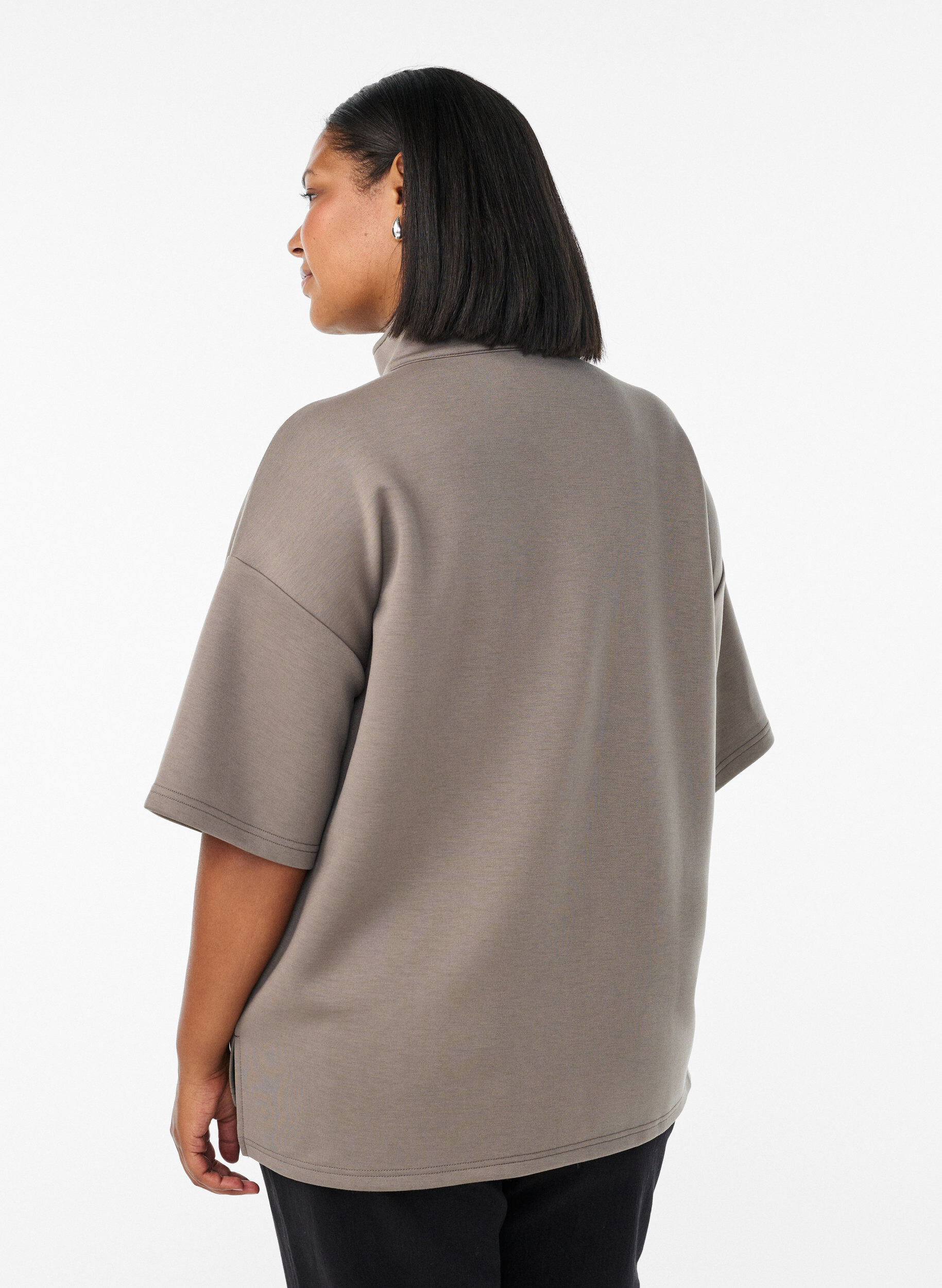 Zizzi Kort&auml;rmad sweatshirt med h&ouml;g krage, Brun, Model image number 2