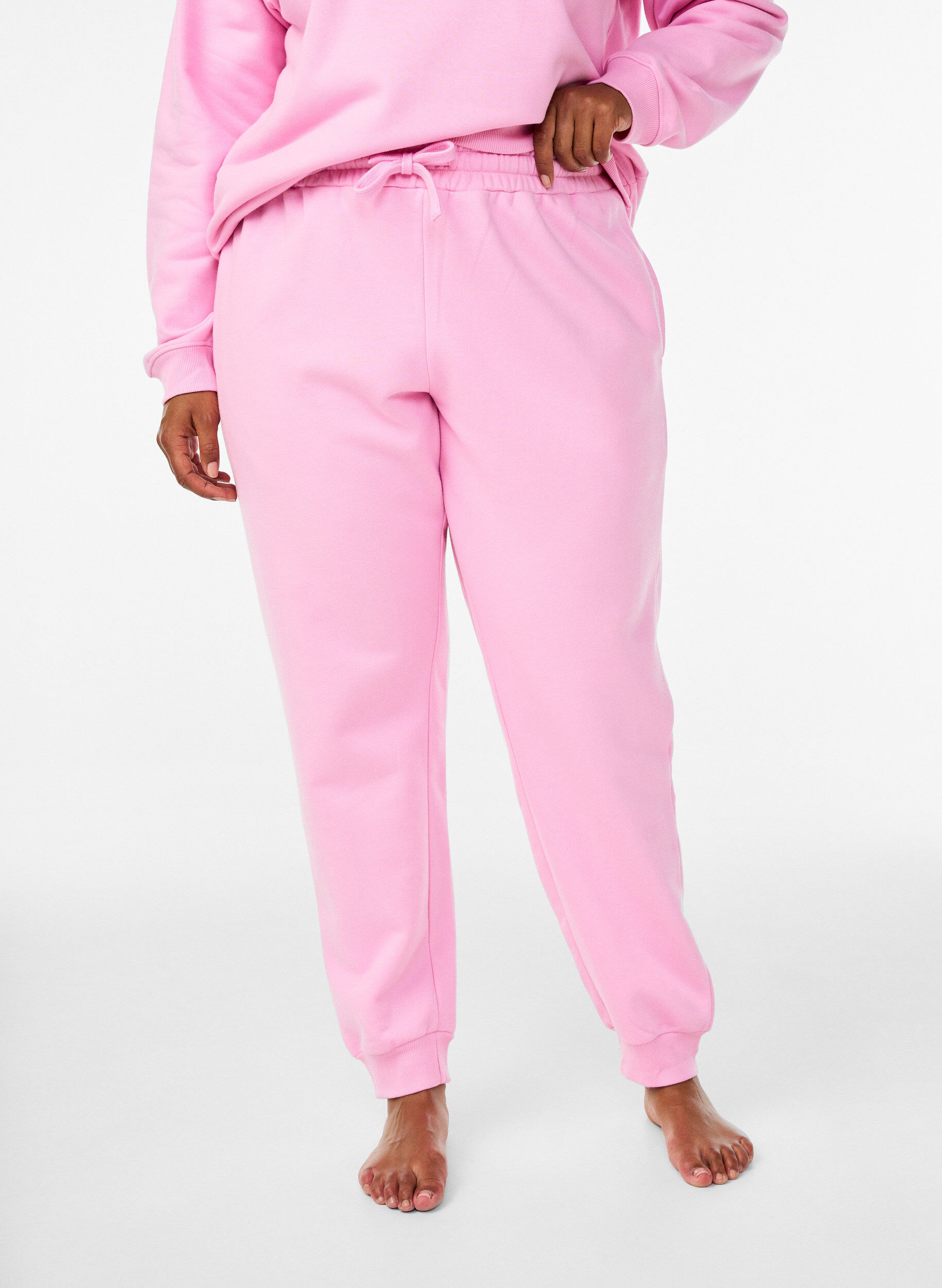 Zizzi Joggers med h&ouml;g midja, Rosa, Model image number 2