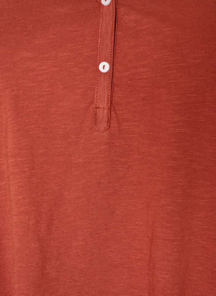 L&aring;ng&auml;rmad t-shirt med v-ringning och knappar, Brun, Packshot image number 2