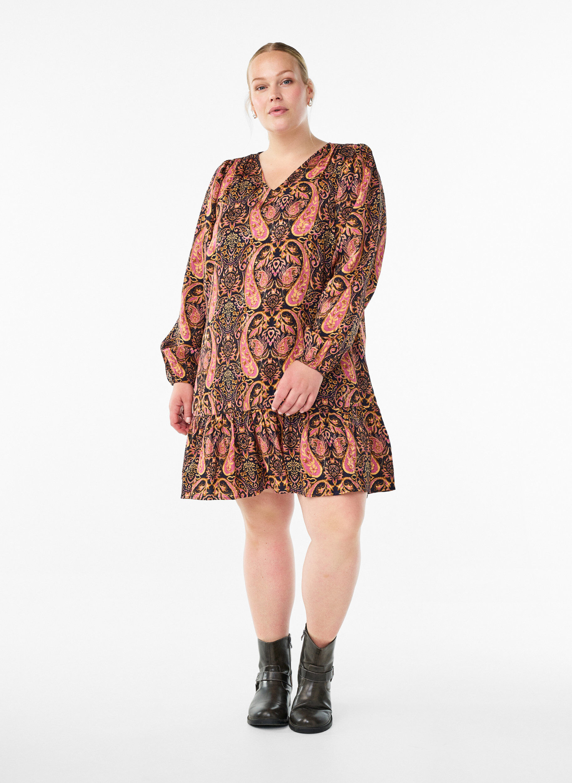 Zizzi Kort a-linjeformad kl&auml;nning med paisleym&ouml;nster, Bl&aring;, Model image number 1