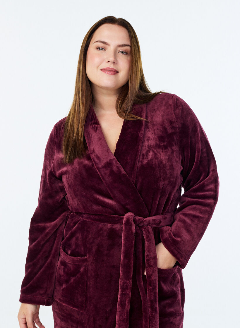 Morgonrock i mjuk velour med fickor, M&ouml;rk Bordeaux, Model image number 2