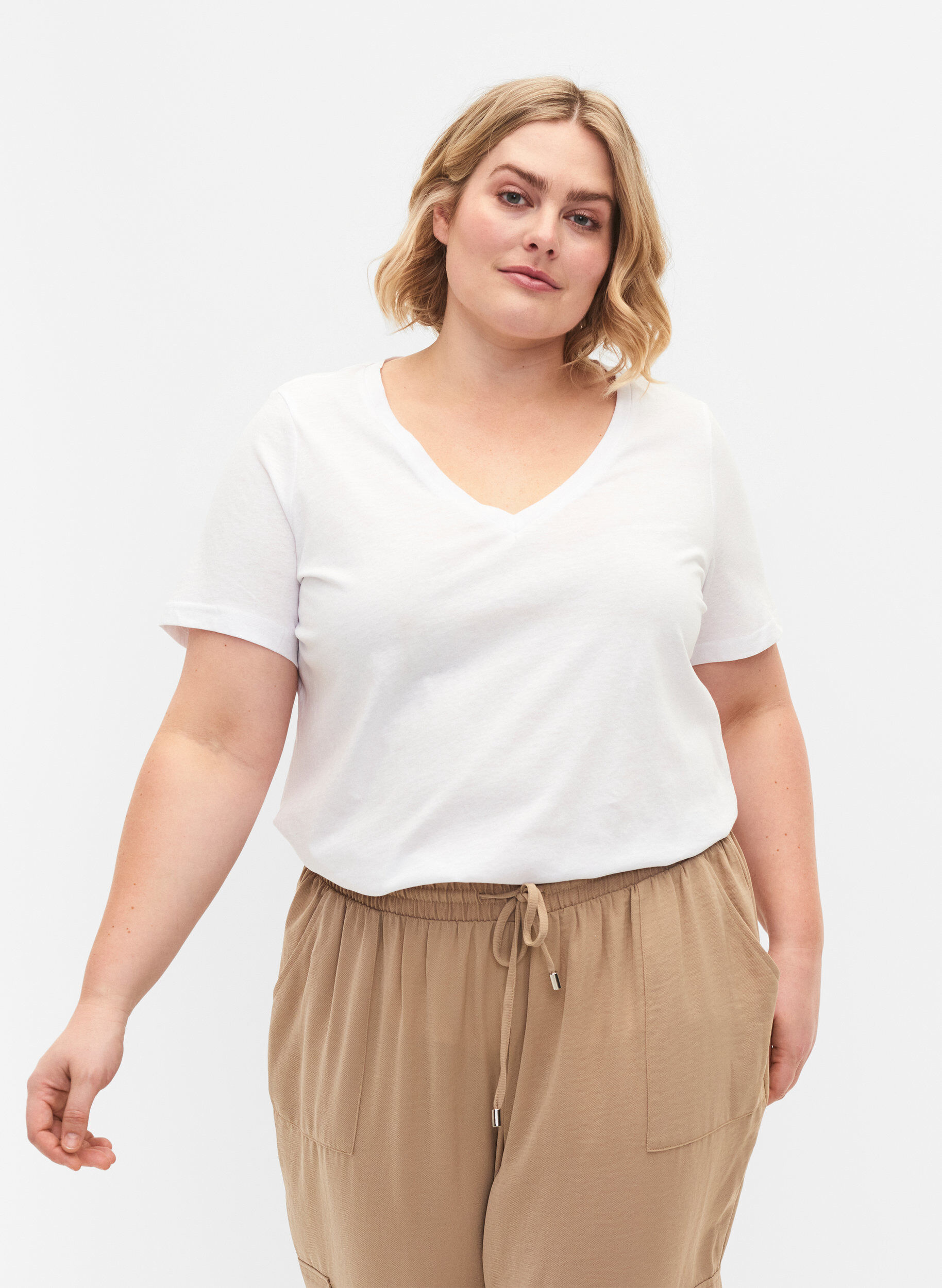 Zizzi T-shirt i 2-pack med v-hals, Bright White / Black, Model image number 0