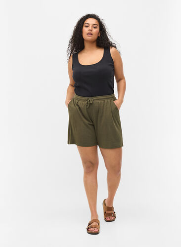 Ribbade shorts med fickor, Dusty Olive, Model image number 2