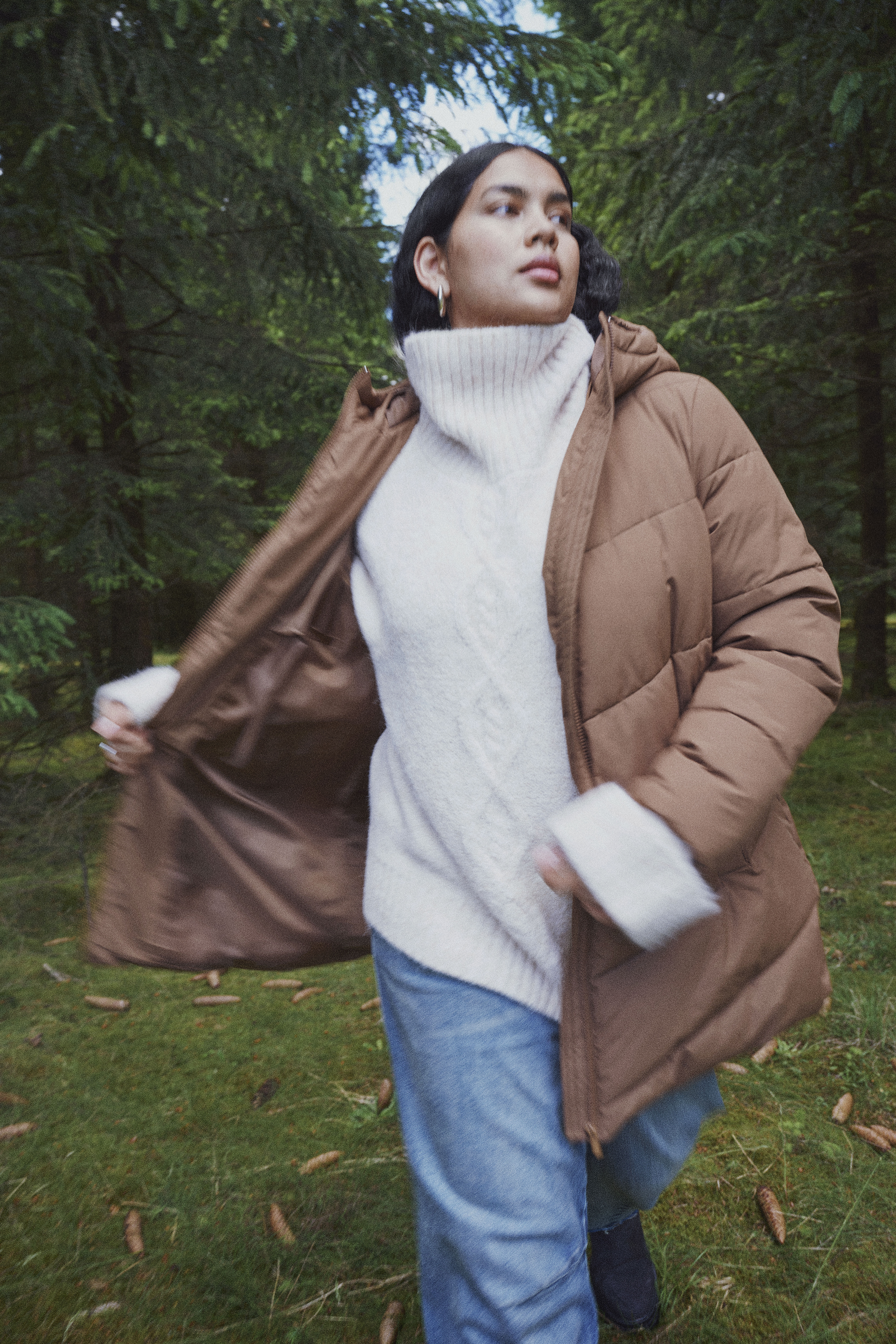 ZizziNaturlig varm vardagsstil, , Model