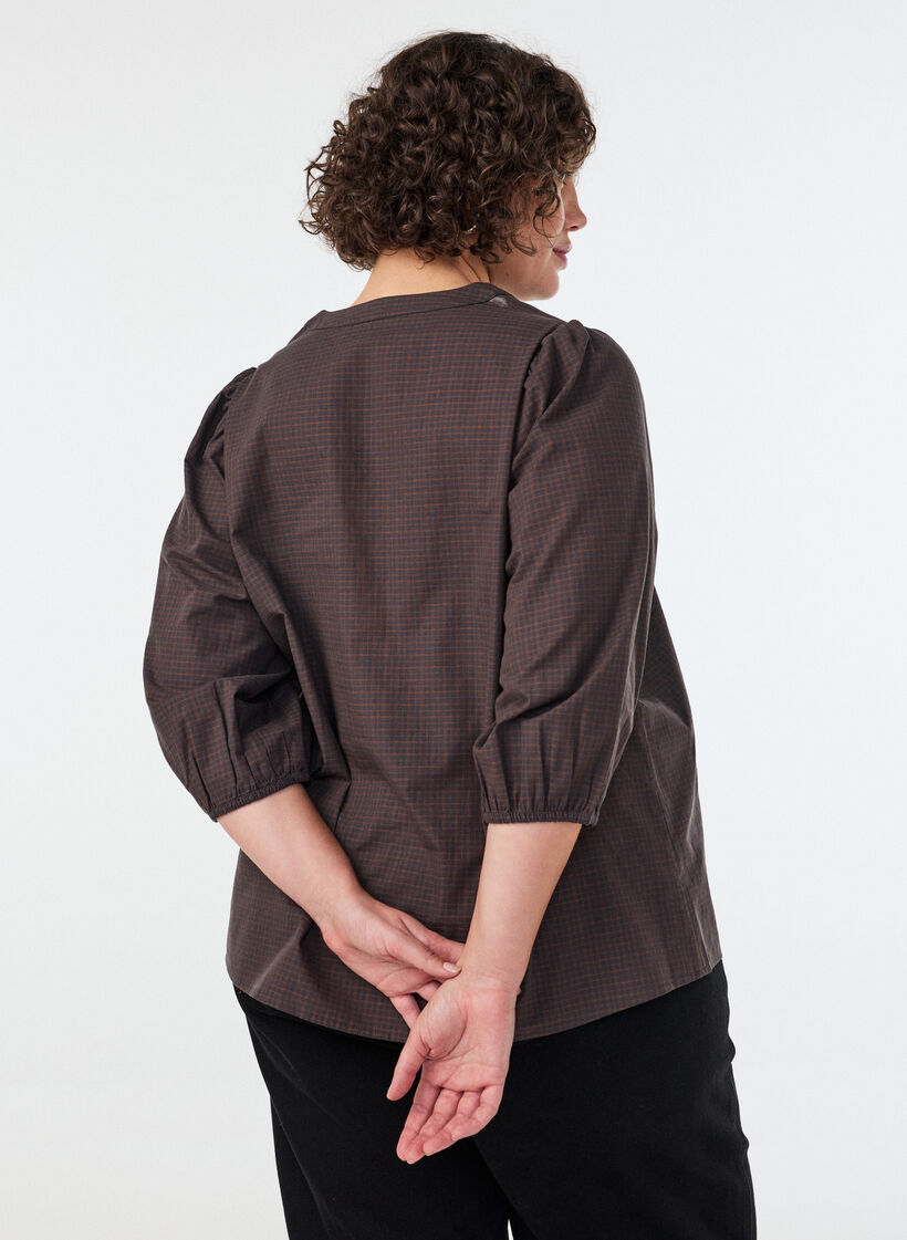 Rutig blus med V-ringning och 3/4-&auml;rmar, Brun, Model image number 2