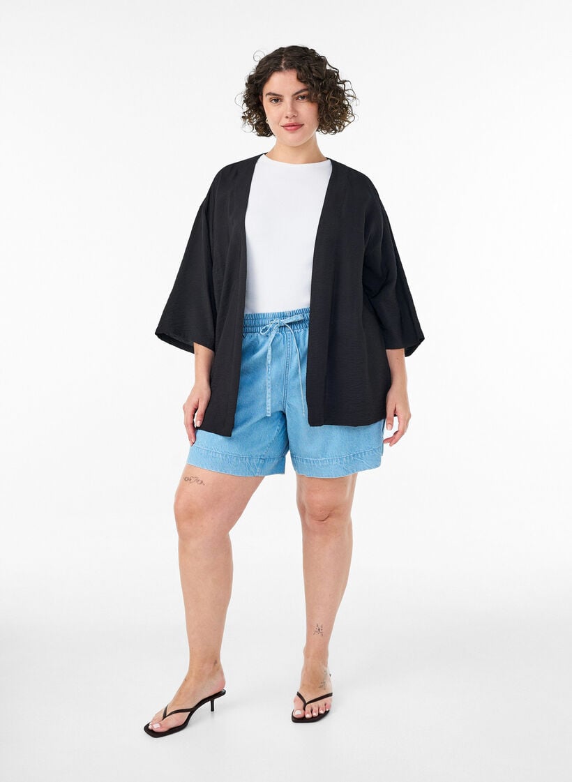 Kort kimono i viskos med 3/4-&auml;rmar, Svart, Model image number 1