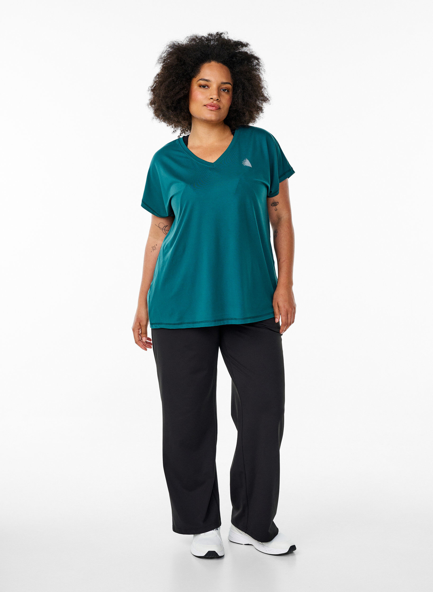 Zizzi Tr&auml;nings t-shirt med v-ringning och l&ouml;s passform, Gr&ouml;n, Model image number 1