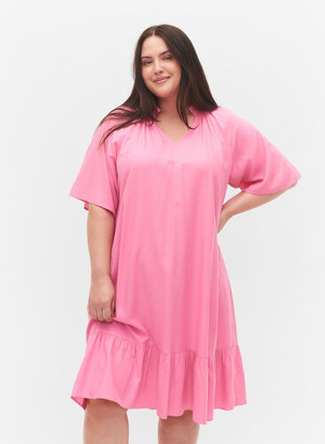 Kortärmad klänning i viskos med v-ringning, Aurora Pink, Model image number 0