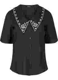 Kortärmad skjorta i bomull med stor krage, Black w. White