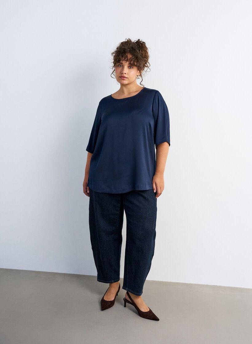 Blus i satin med armb&aring;gsl&aring;nga &auml;rmar, Bl&aring;, Model image number 1
