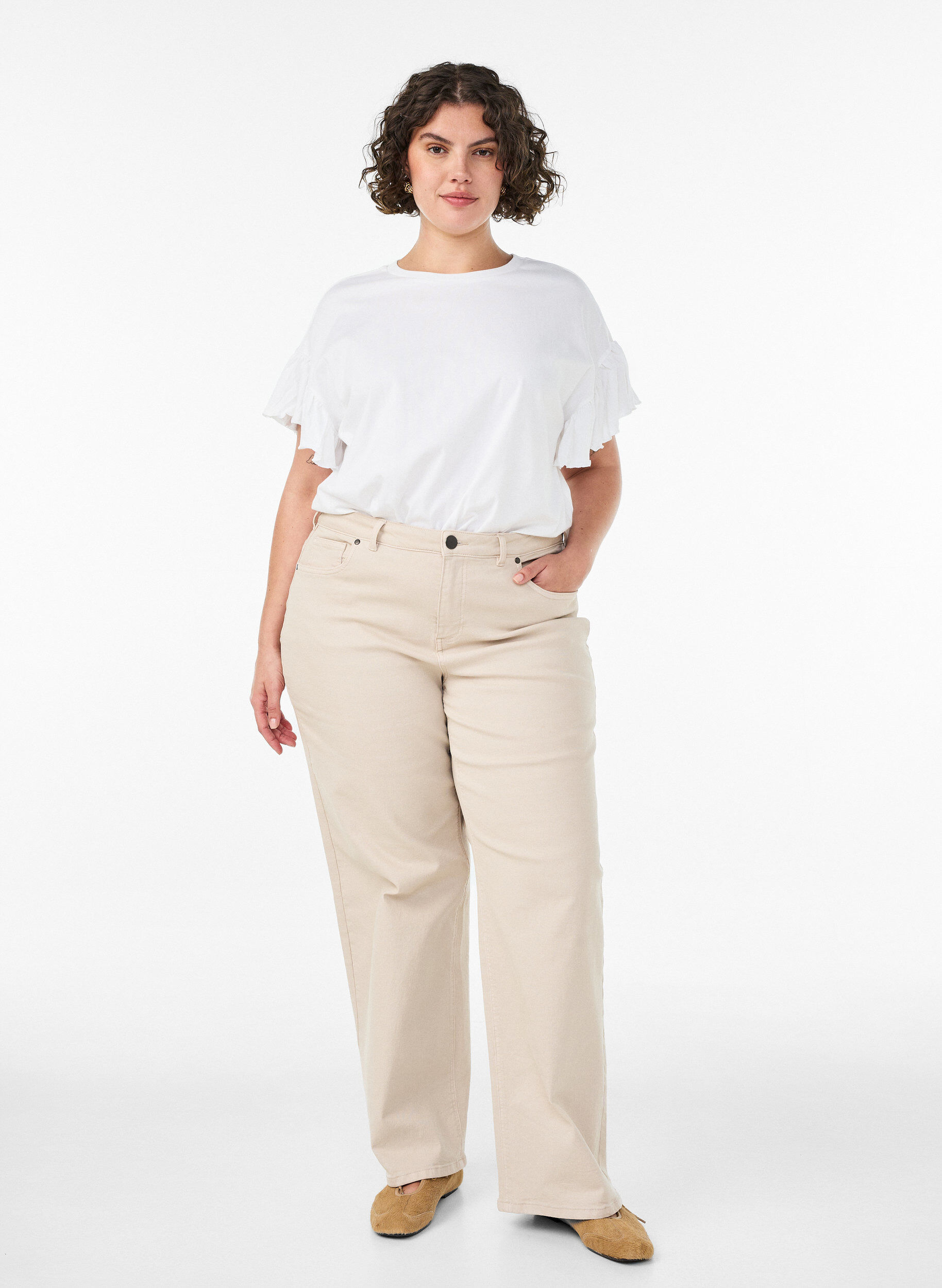 ZizziT-shirt i ekologisk bomull med volang&auml;rmar, Vit, Model image number 1