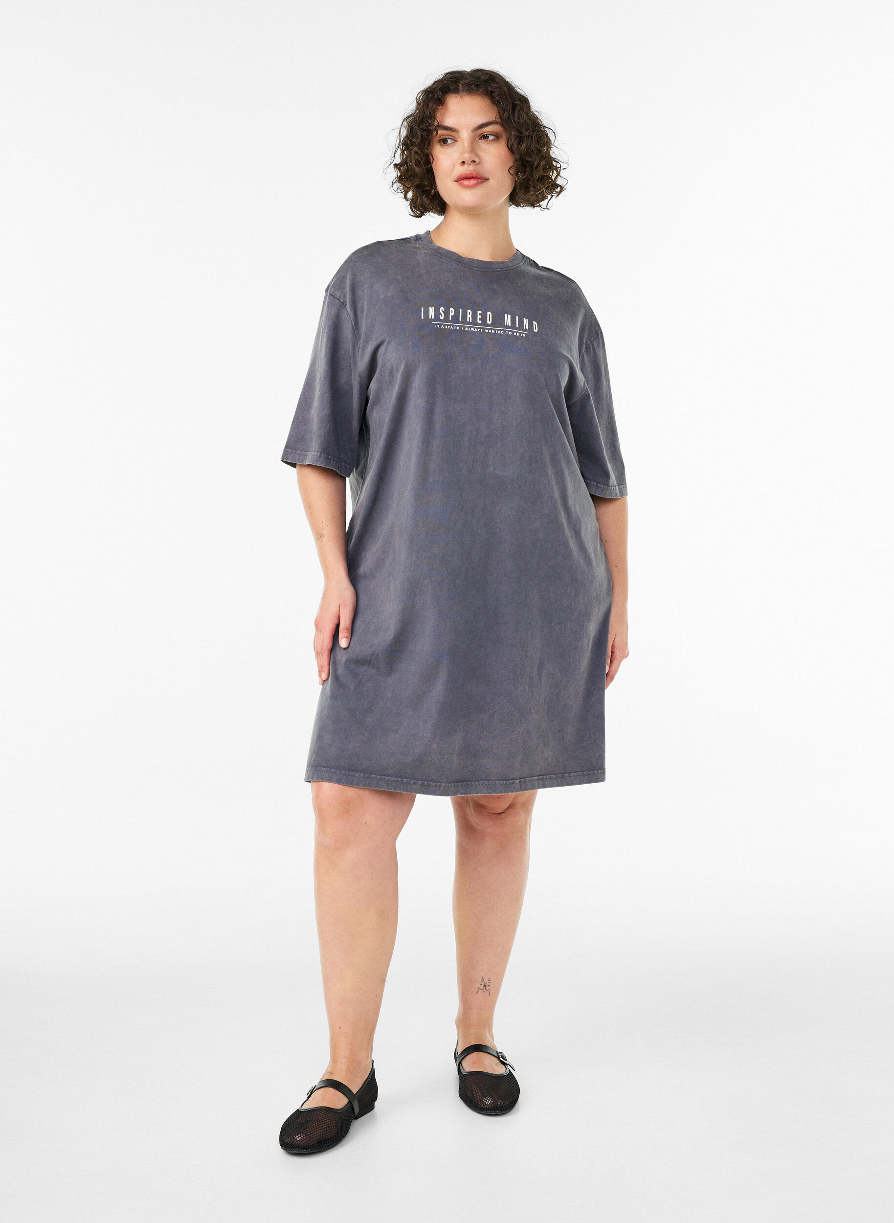 ZizziL&ouml;s t-shirtkl&auml;nning med tv&auml;ttad look, Gr&aring;, Model image number 1