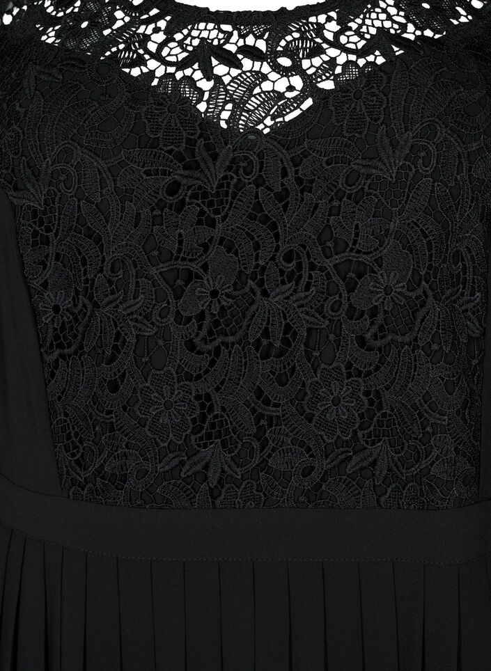 Kortärmad klänning med spets, Black, Packshot image number 2