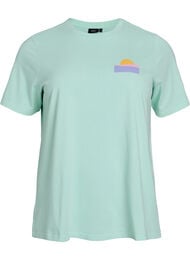 T-shirt i ekologisk bomull med tryck p&aring; ryggen, Gr&ouml;n