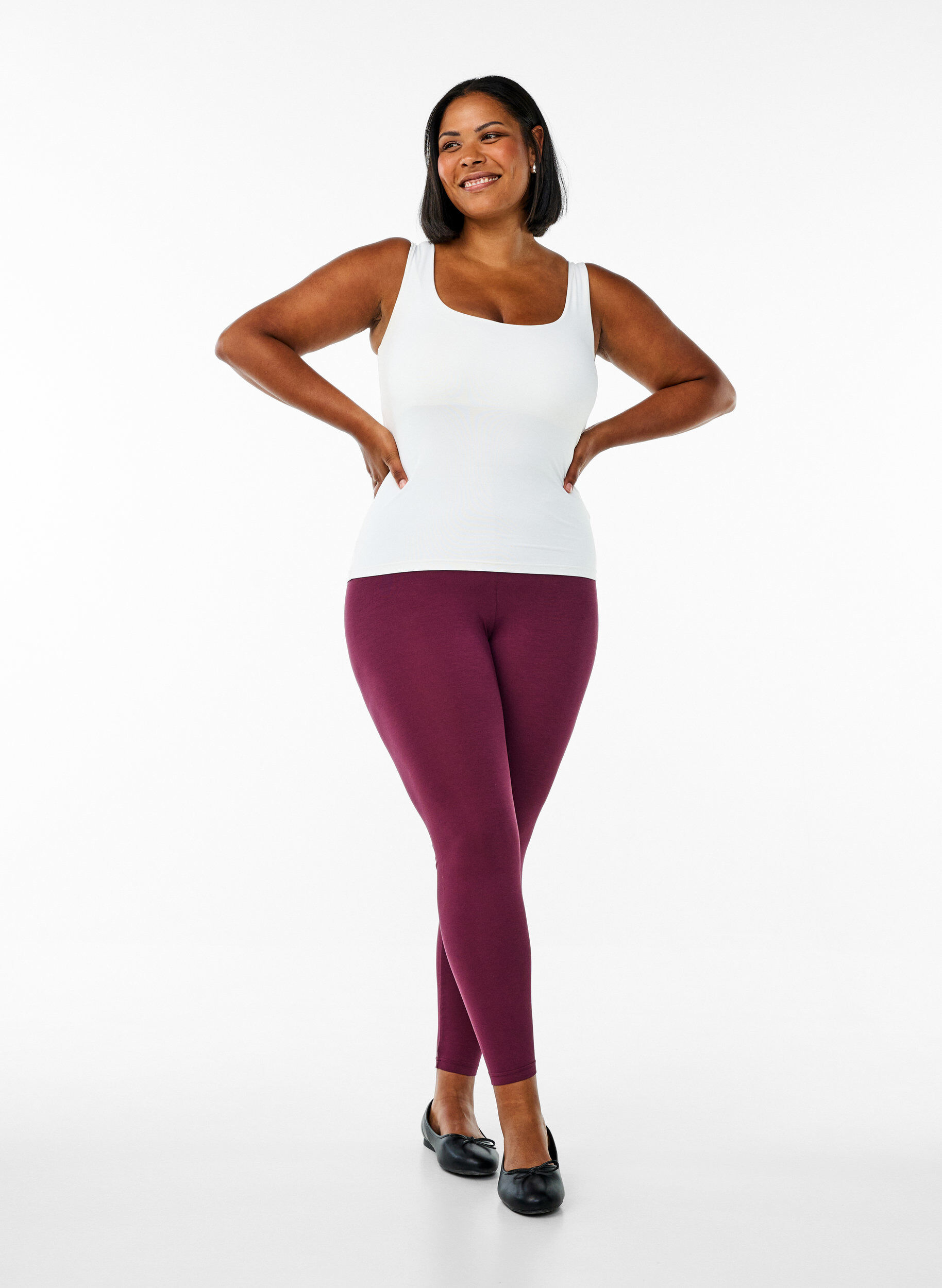 Zizzi Basic leggings i viskos, M&ouml;rk Bordeaux, Model image number 1