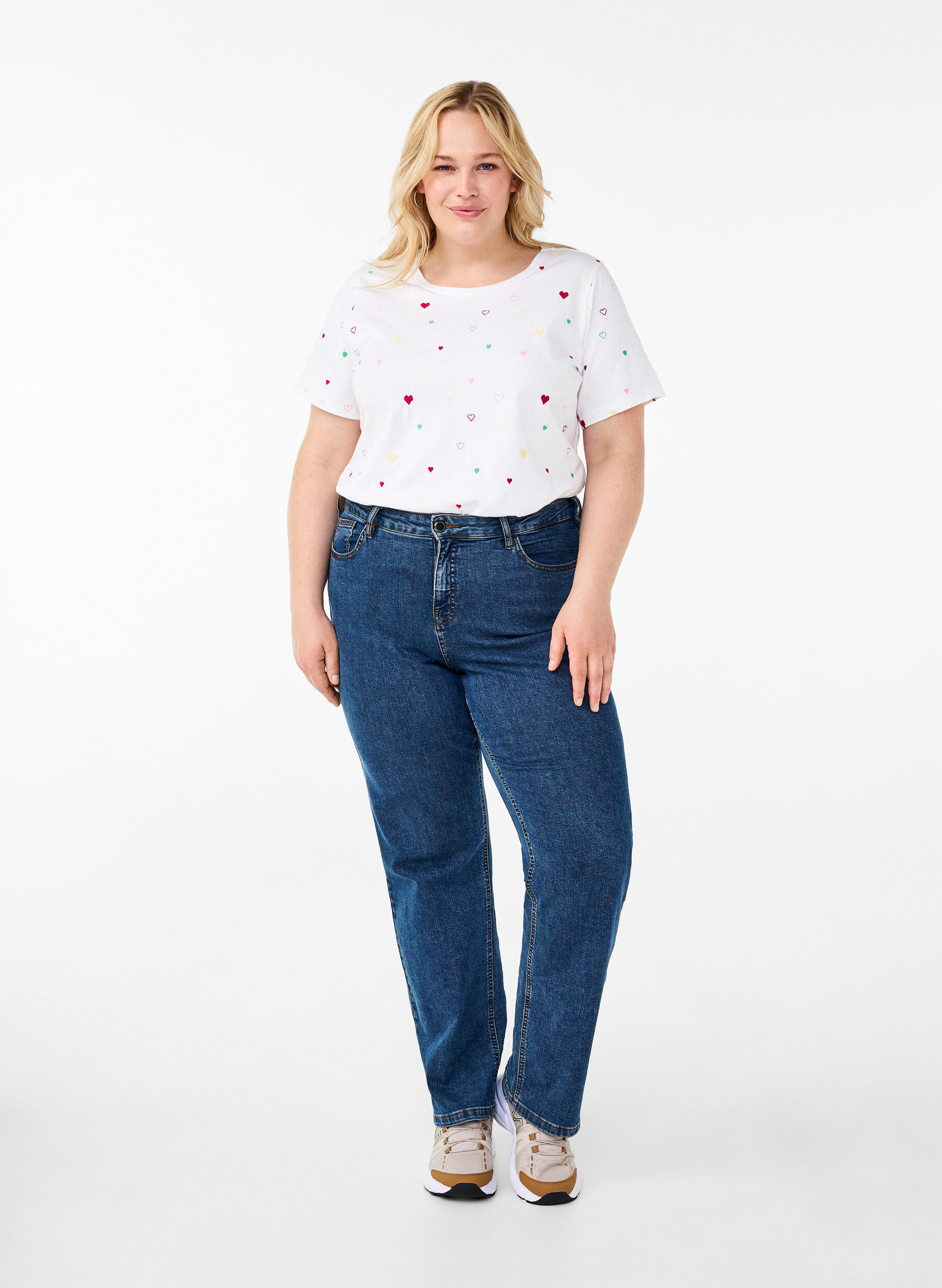 Zizzi T-shirt med hj&auml;rtan i ekologisk bomull., White Heart Emb., Model image number 2