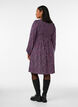 Kl&auml;nning med smock upptill och sm&aring;blommigt m&ouml;nster, Bl&aring;, Model image number 2