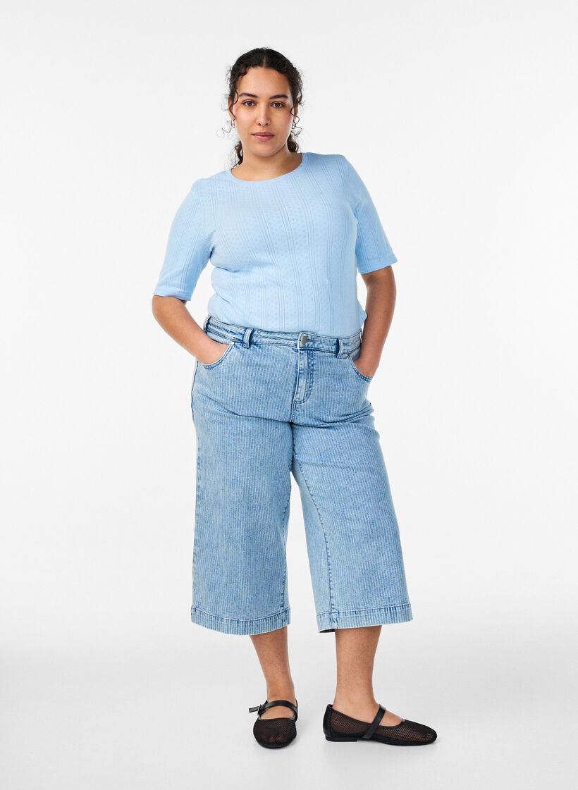 T-shirt i bomull med h&aring;lbroderi, Bl&aring;, Model image number 1