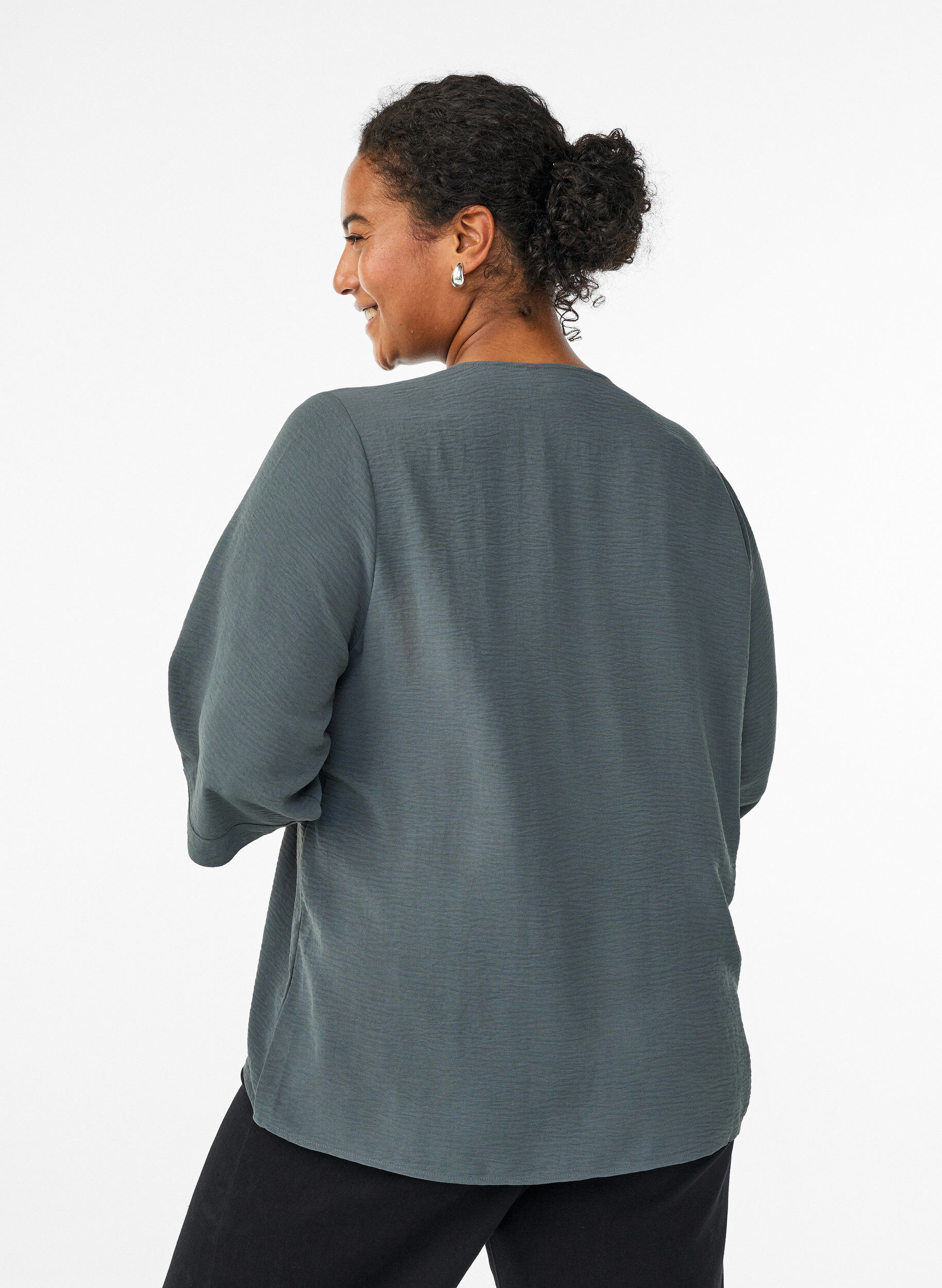 ZizziSkjortblus med v-ringning och 3/4-&auml;rm, Gr&ouml;n, Model image number 2