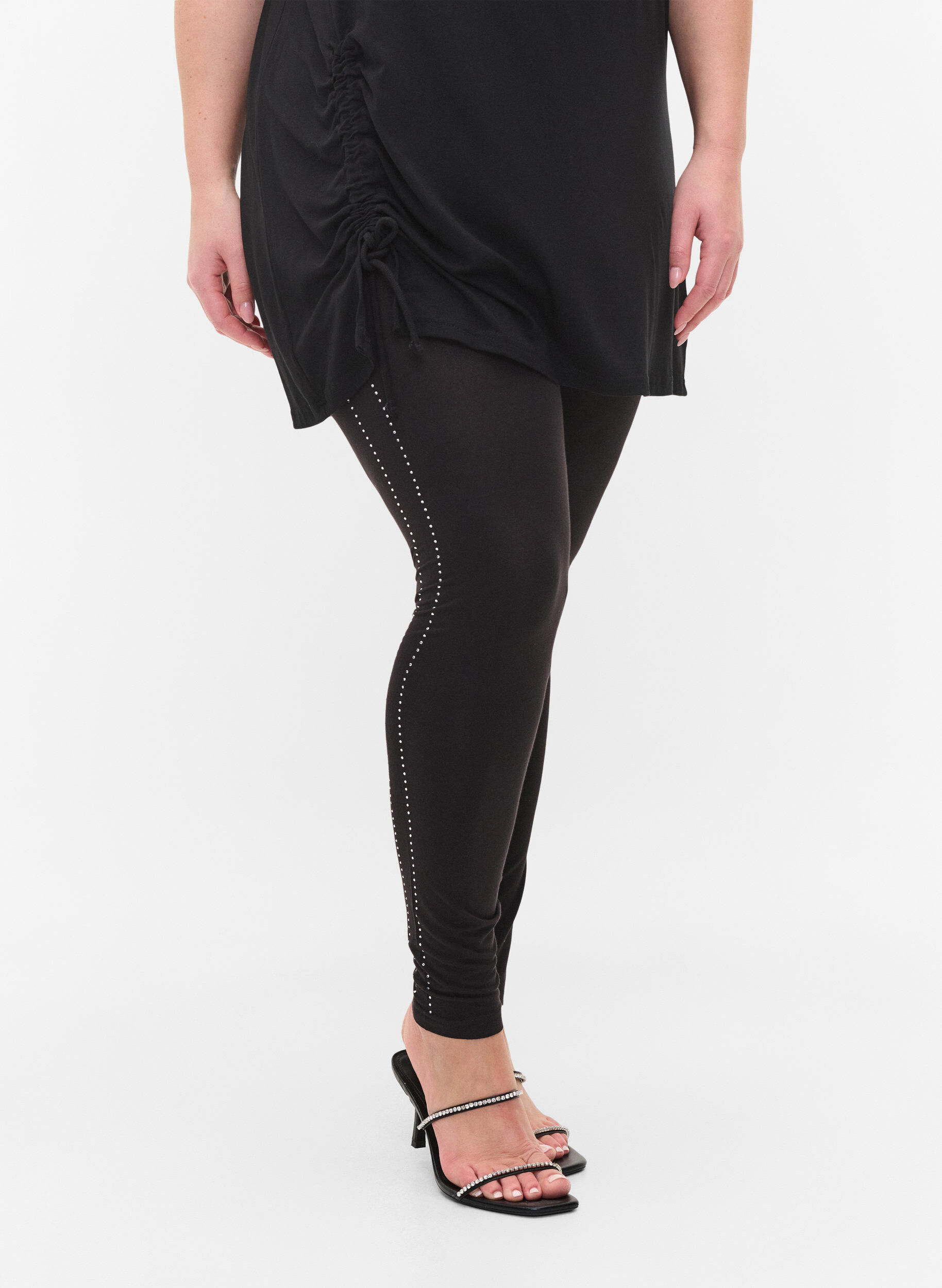 Zizzi Leggings i viskos med strass, Black, Model image number 2