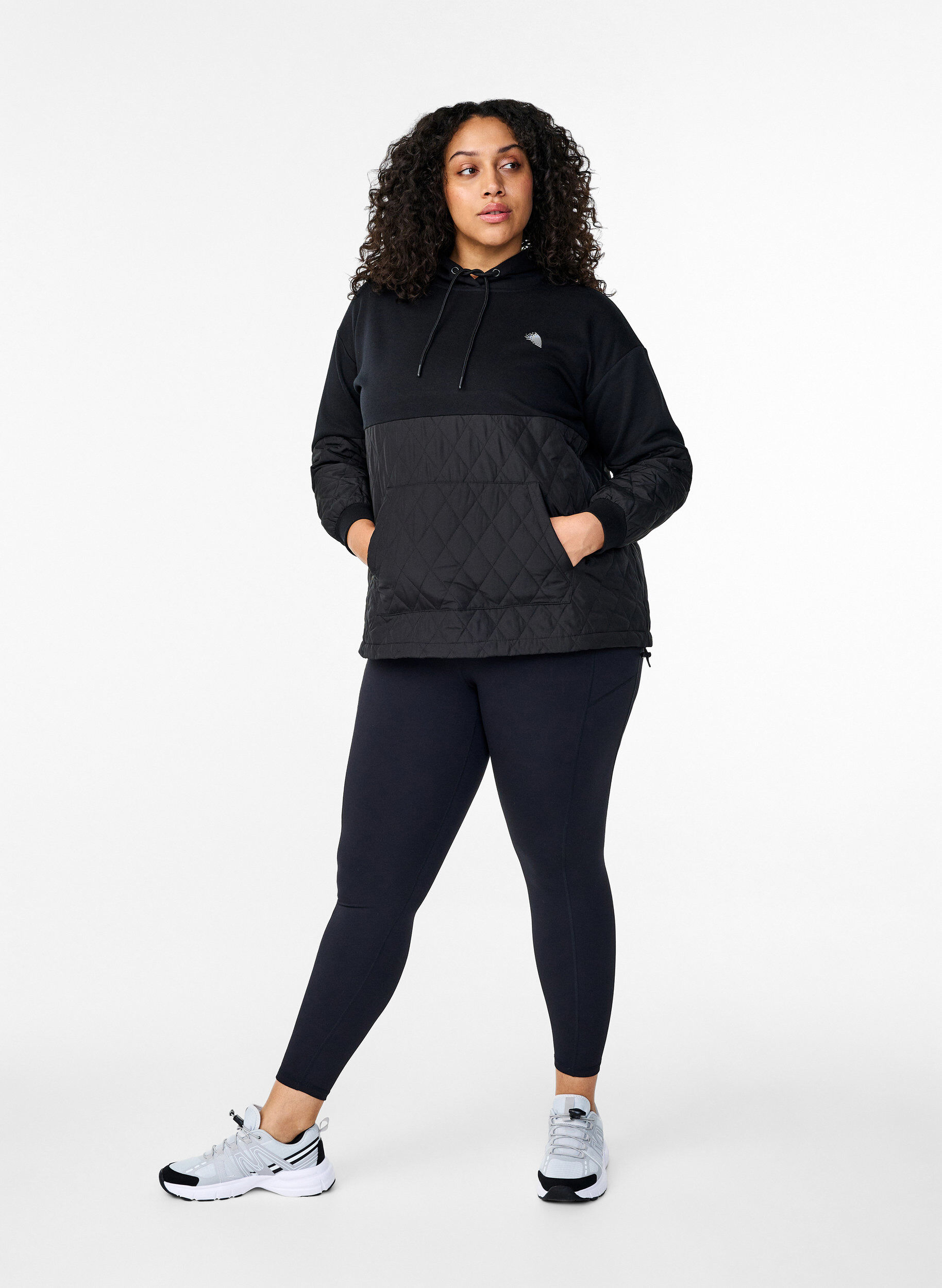 Zizzi Sweatshirt med huva och quilt, Black, Model image number 3