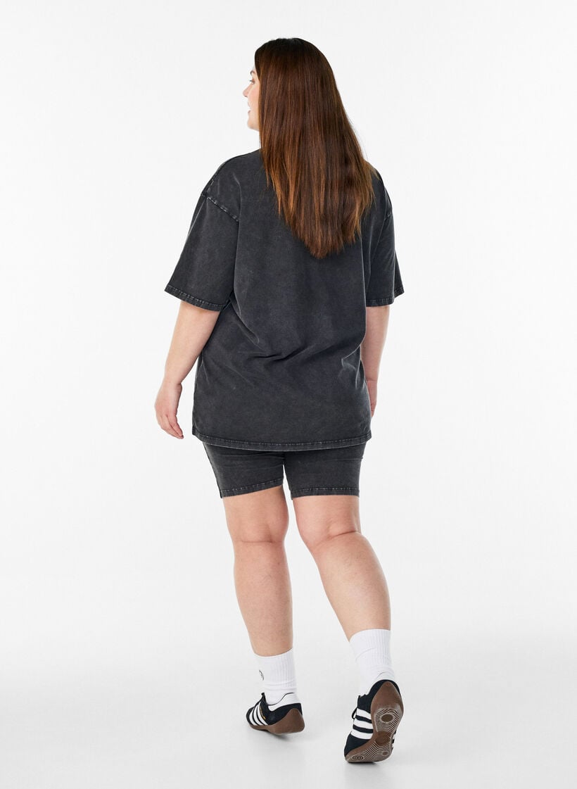 Figurn&auml;ra shorts i jersey med en tv&auml;ttad effekt, Svart, Model image number 1