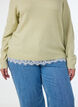 Stickad blus med spetskant nedtill, Gr&ouml;n, Model image number 3