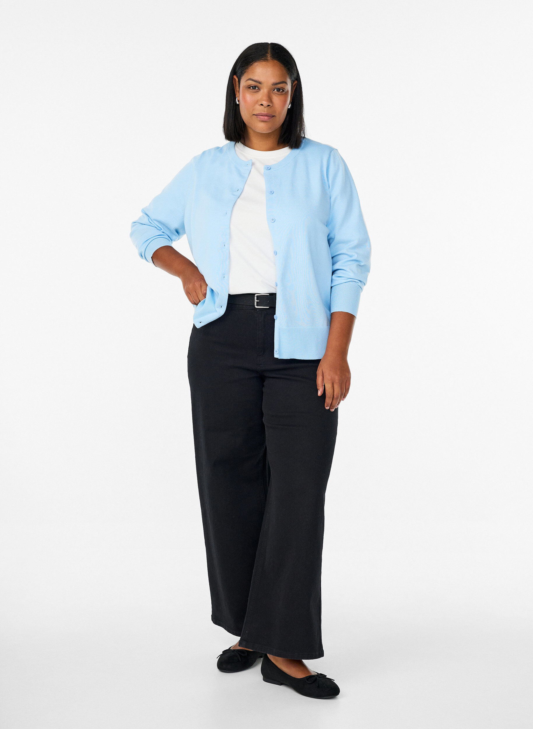 Zizzi FLASH - Finstickad kofta med rund halsringning, Bl&aring;, Model image number 1