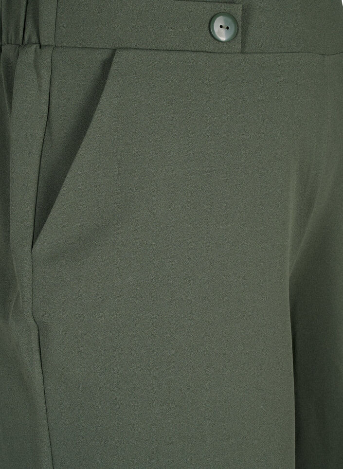 Shorts med fickor och l&ouml;s passform, Gr&ouml;n, Packshot image number 2