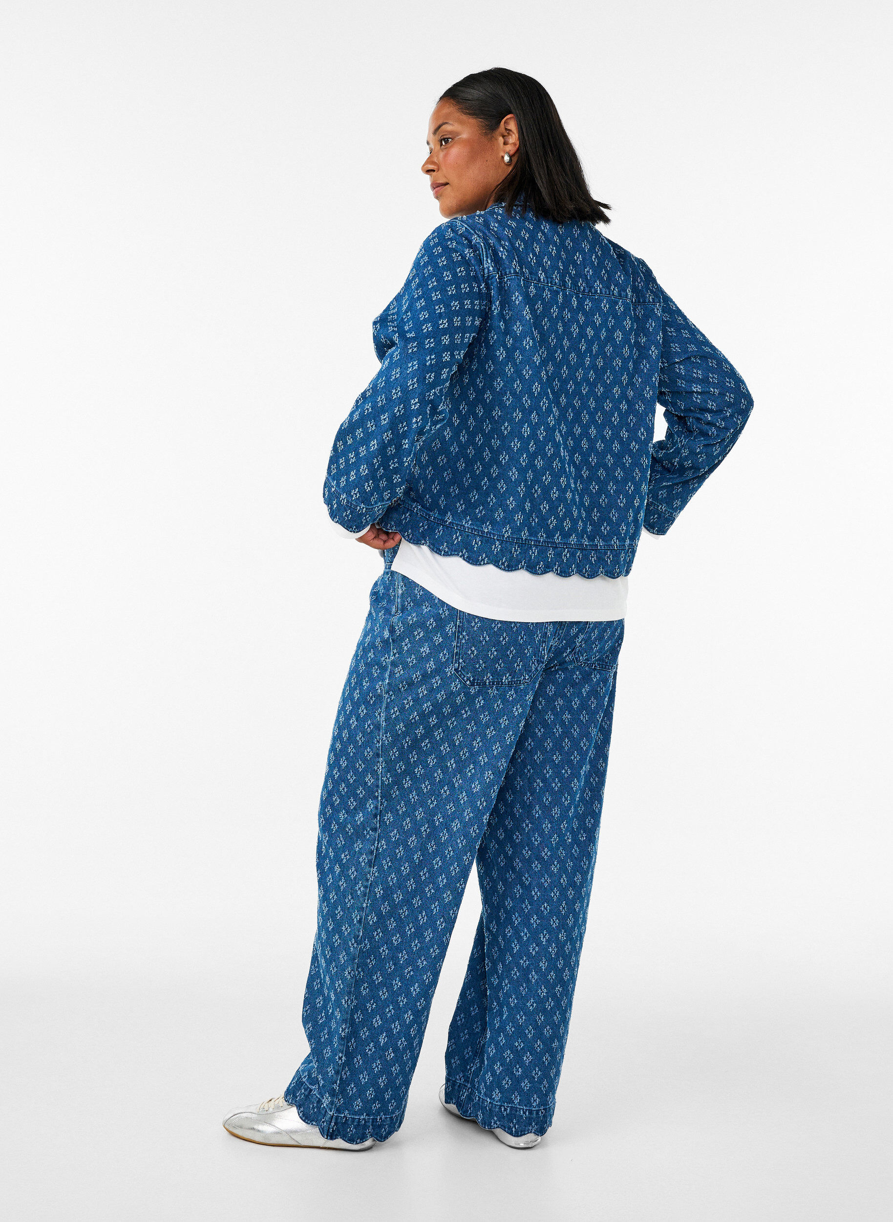 ZizziMyra jeans med bred passform och slitningar, Bl&aring;, Model image number 1