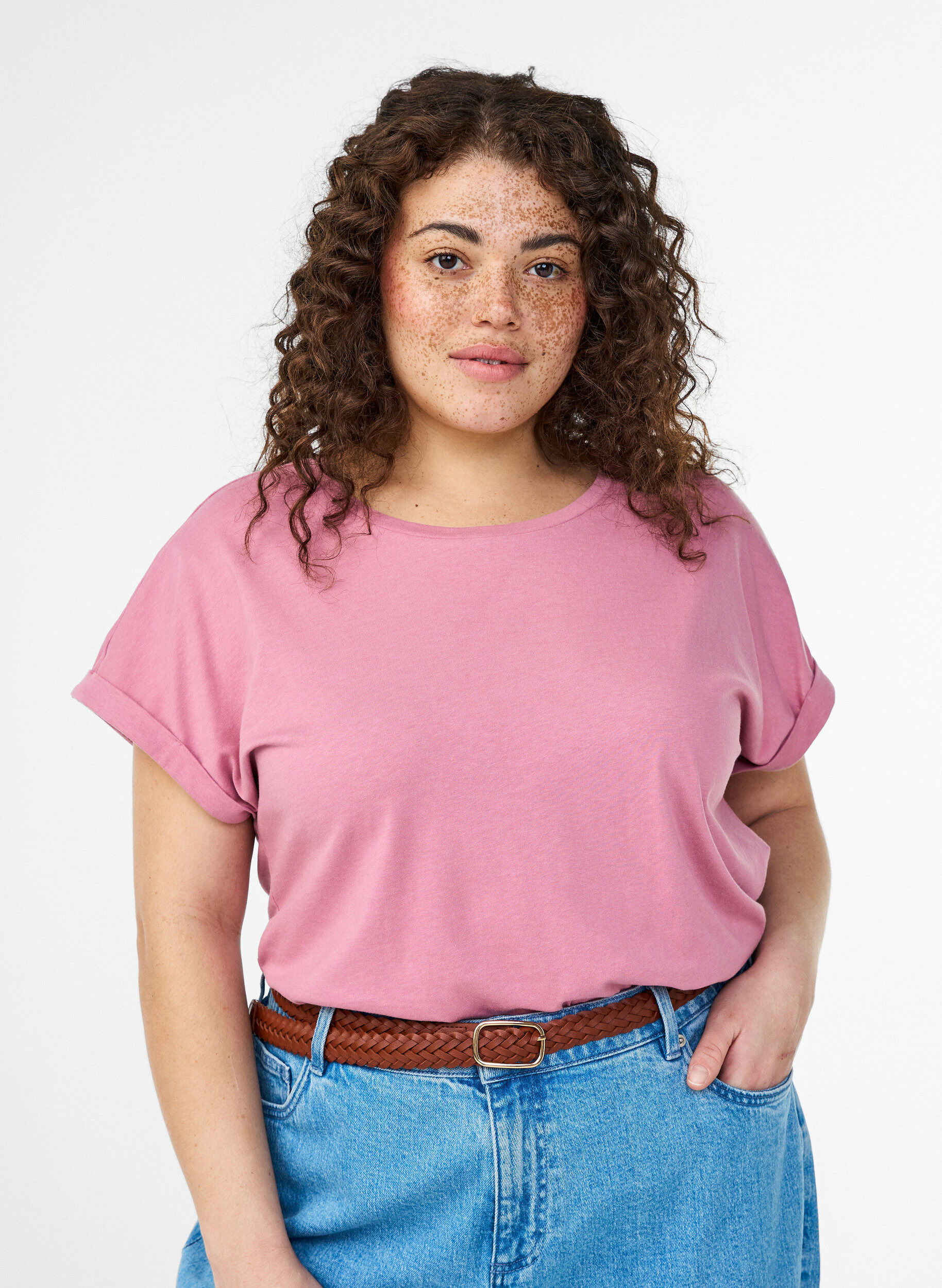 Kort&auml;rmad t-shirt i bomullsmix, Rosa, Model