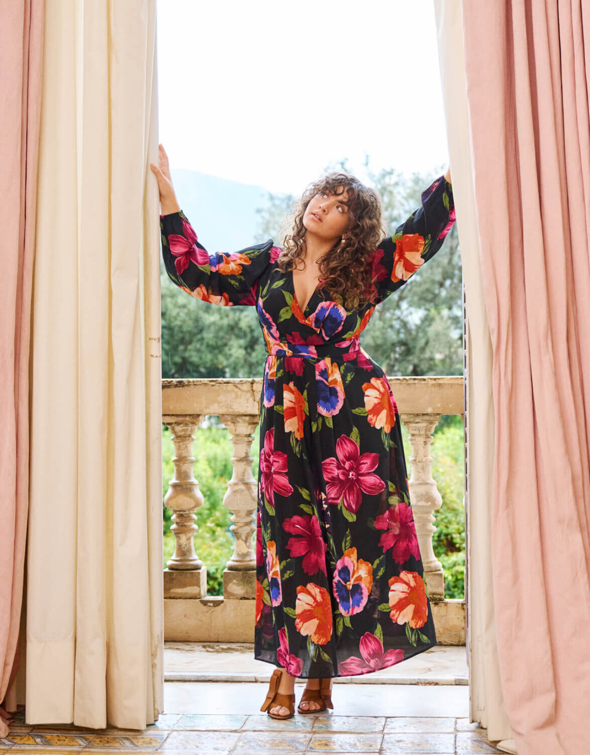 Wrap kl&auml;nningar